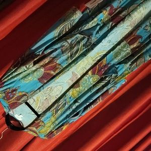 NWT Sarah by Lularoe in Medium